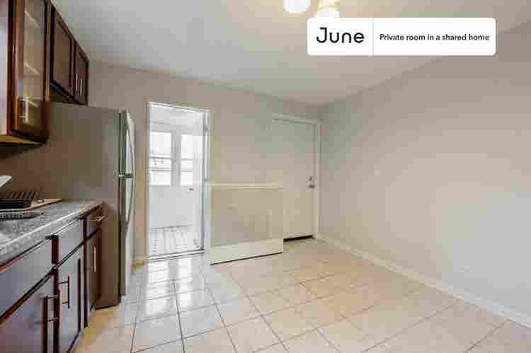 3 BR in Chicago