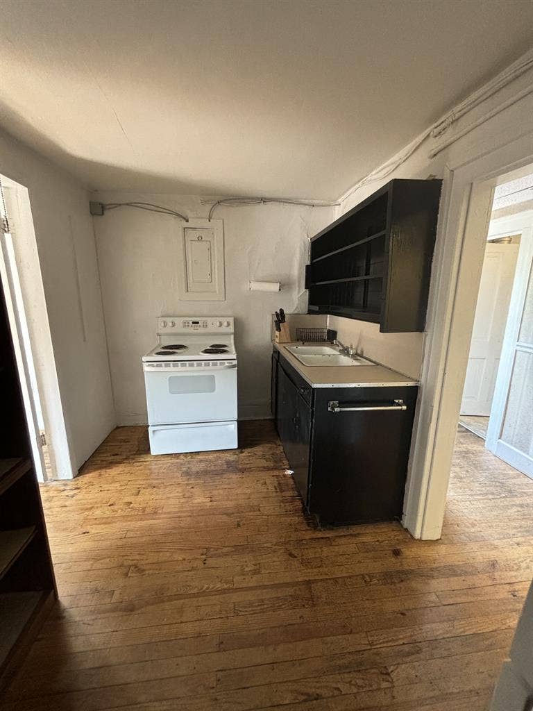 Need a roommate close to VT campus!