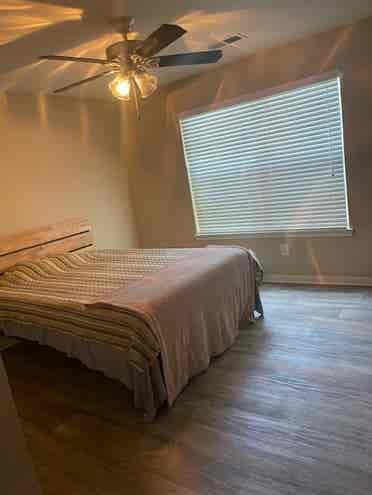 Roommate Needed Sep 7th!