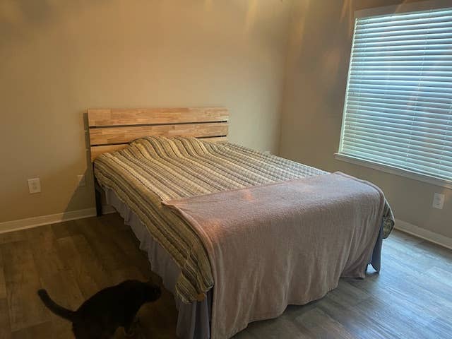 Roommate Needed Sep 7th!
