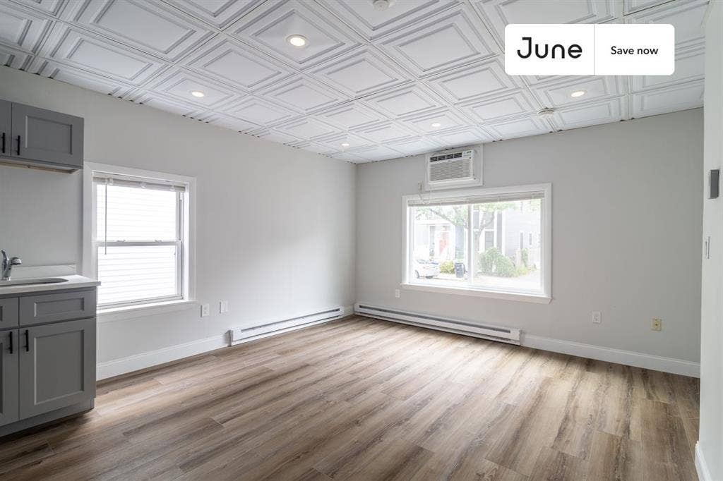 1 BR in Boston