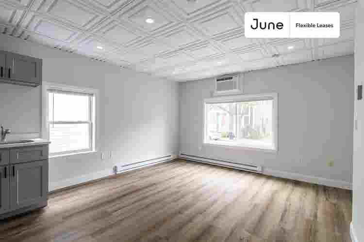 1 BR in Boston