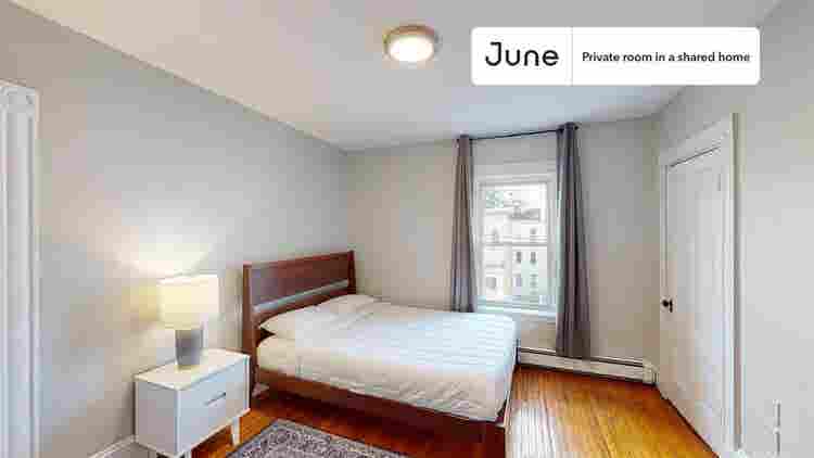 4 BR in Boston