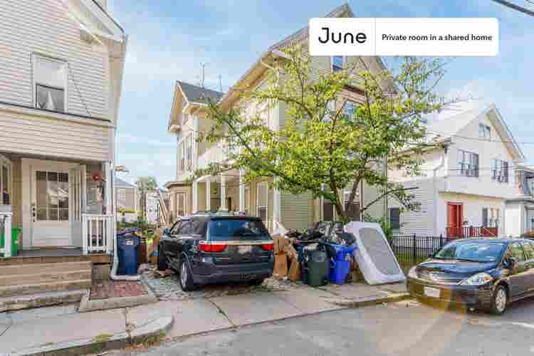 2 BR in Boston