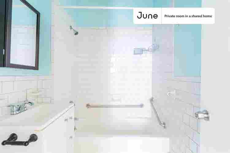 2 BR in Boston