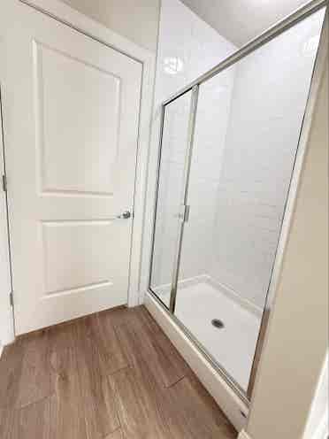 Rent suit in Millenia