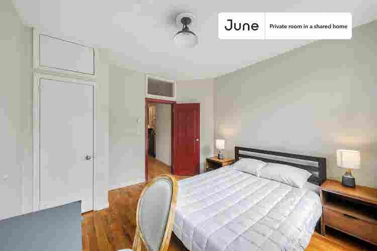 3 BR in New York City