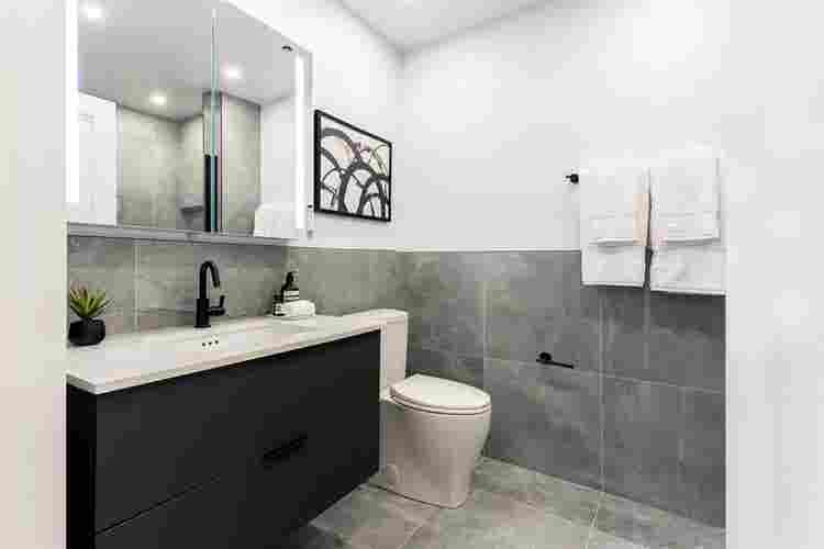 Studio apartment for Sublet