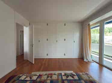 Beautiful hillside room in Kreis 7