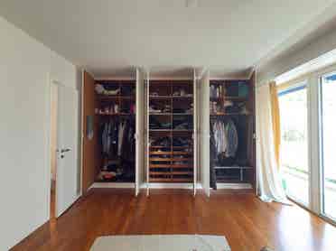 Beautiful hillside room in Kreis 7