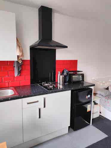 Furnished Studio in Leicesterr