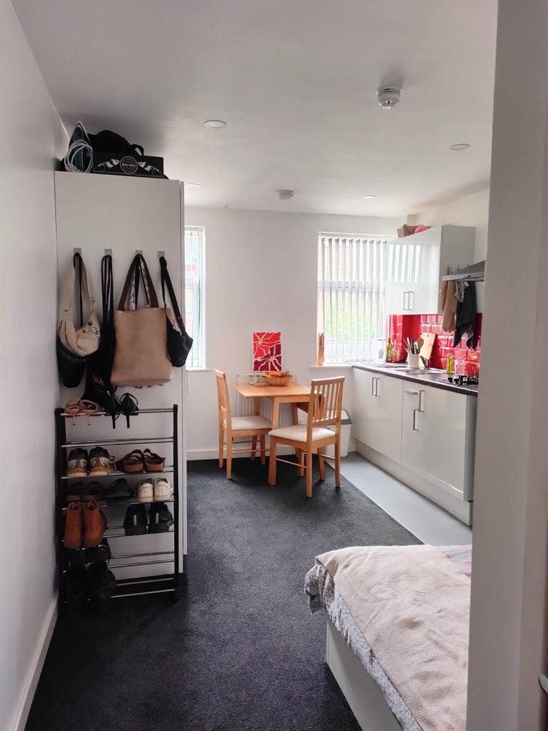 Furnished Studio in Leicesterr