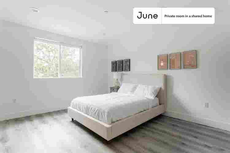 4 BR in Los Angeles