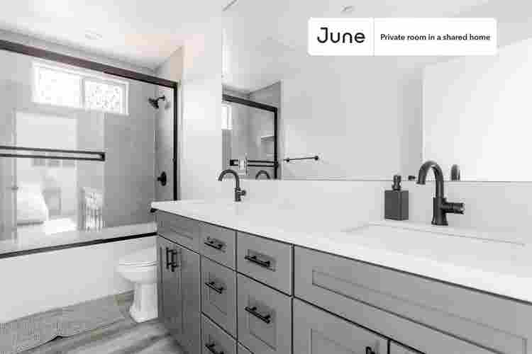 4 BR in Los Angeles