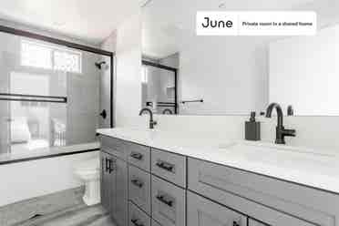 4 BR in Los Angeles