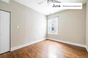 3 BR in Chicago