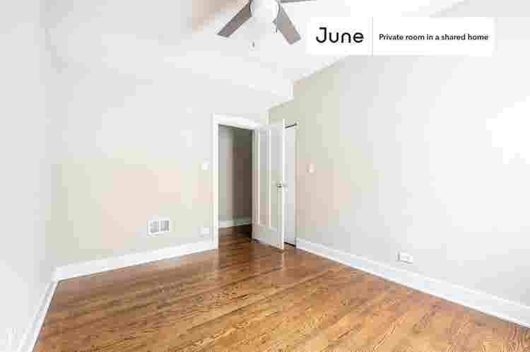 3 BR in Chicago
