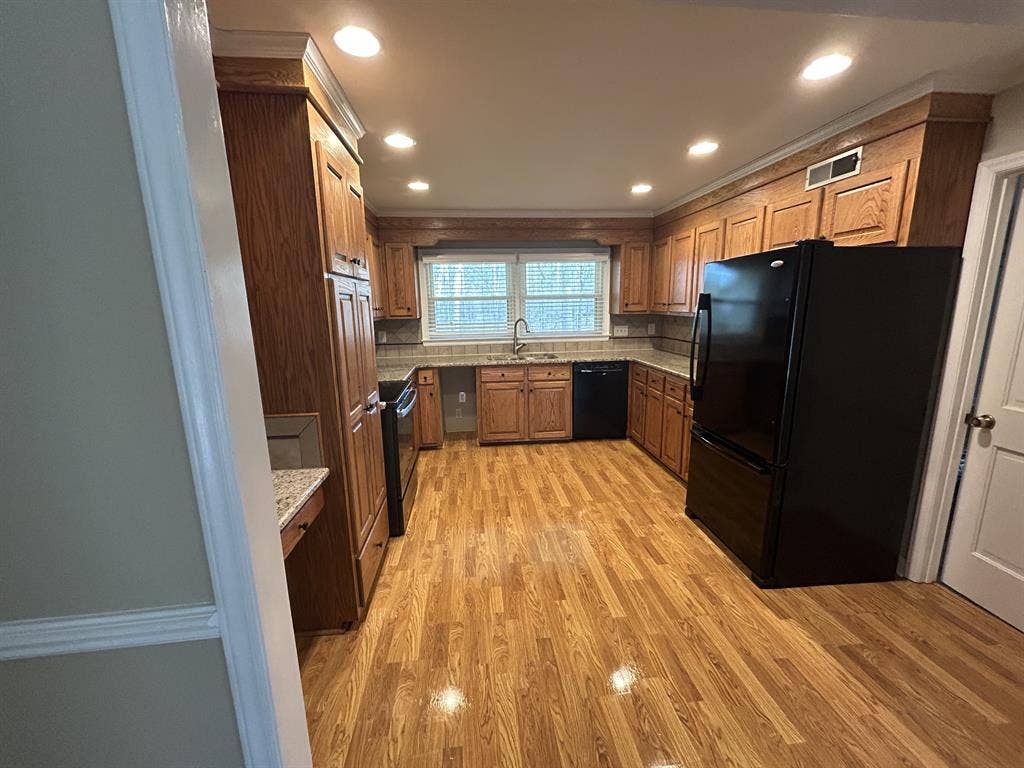 Large Room in Shared Home