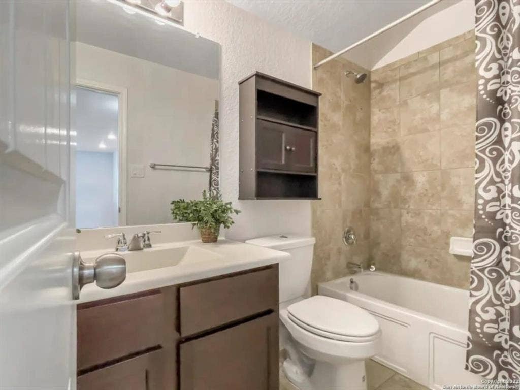 Private room! (Utilities included!)