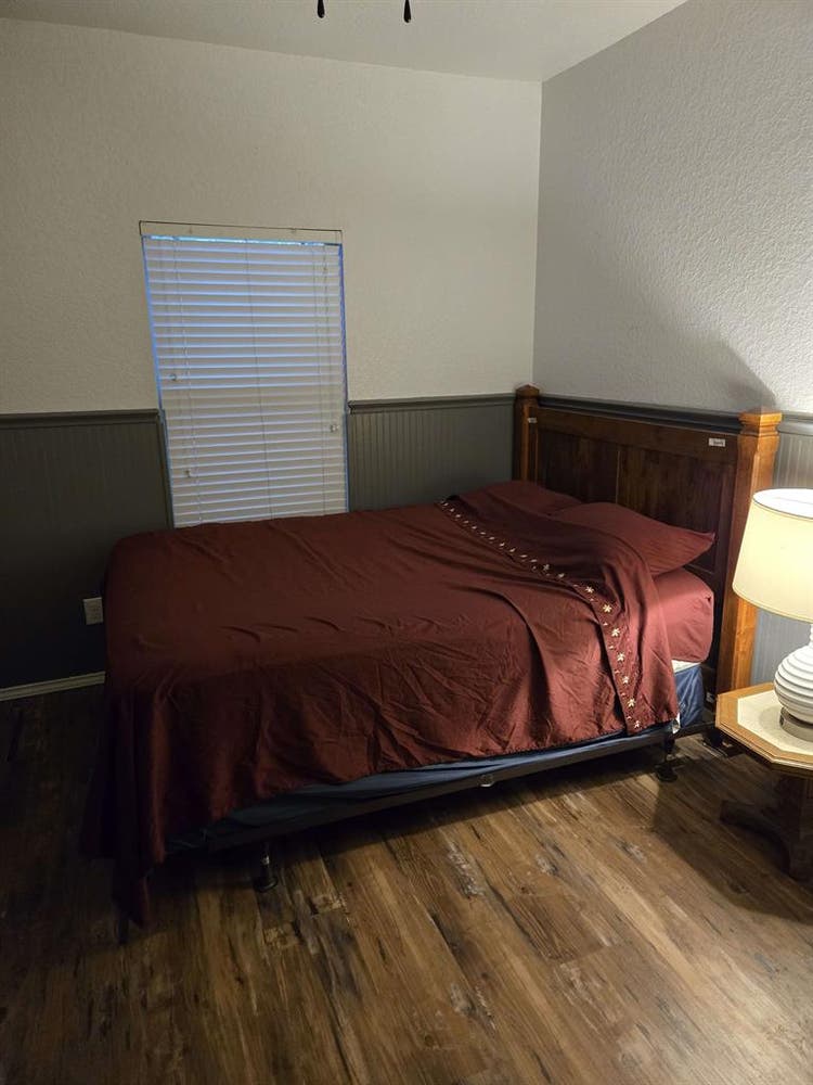 ⭐Private rooms!⭐ (5 min to Walmart)