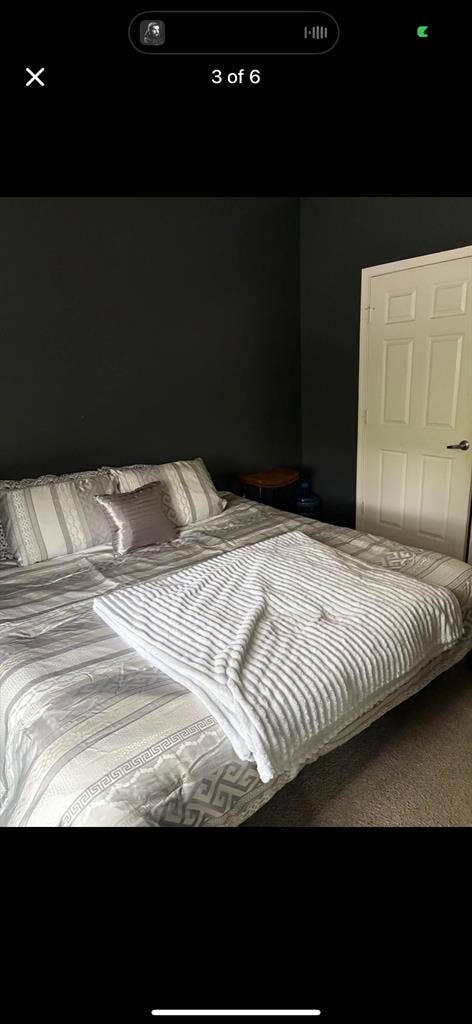 Looking for a roommate. Near GSU