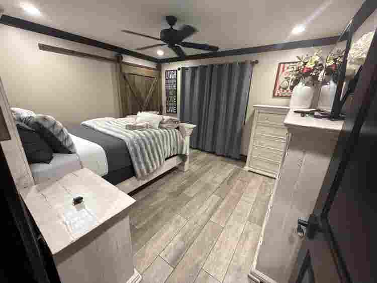 Furnished room for rent