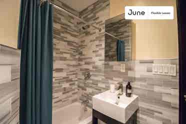 4 BR in New York City