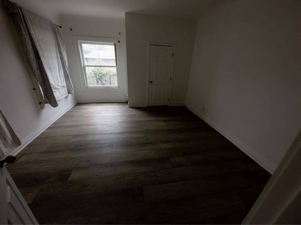 3 Bedrooms for rent