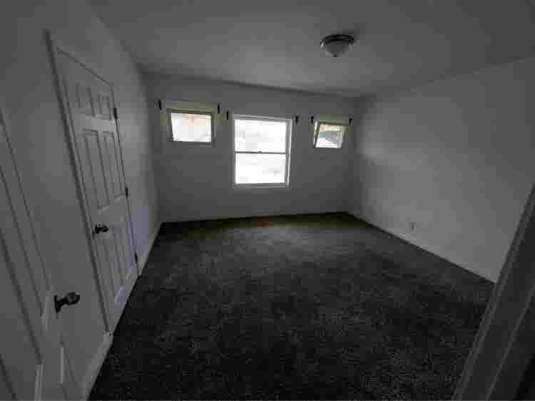 3 Bedrooms for rent
