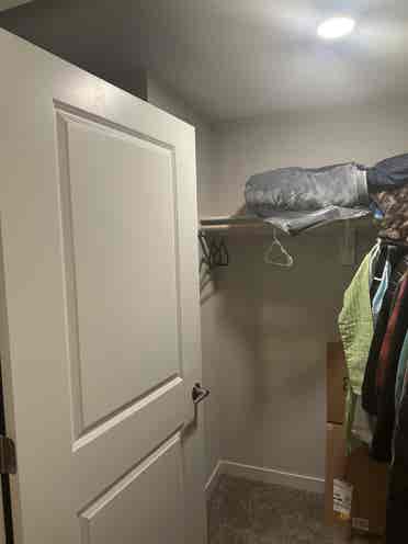 Private Room with bathroom in Tracy