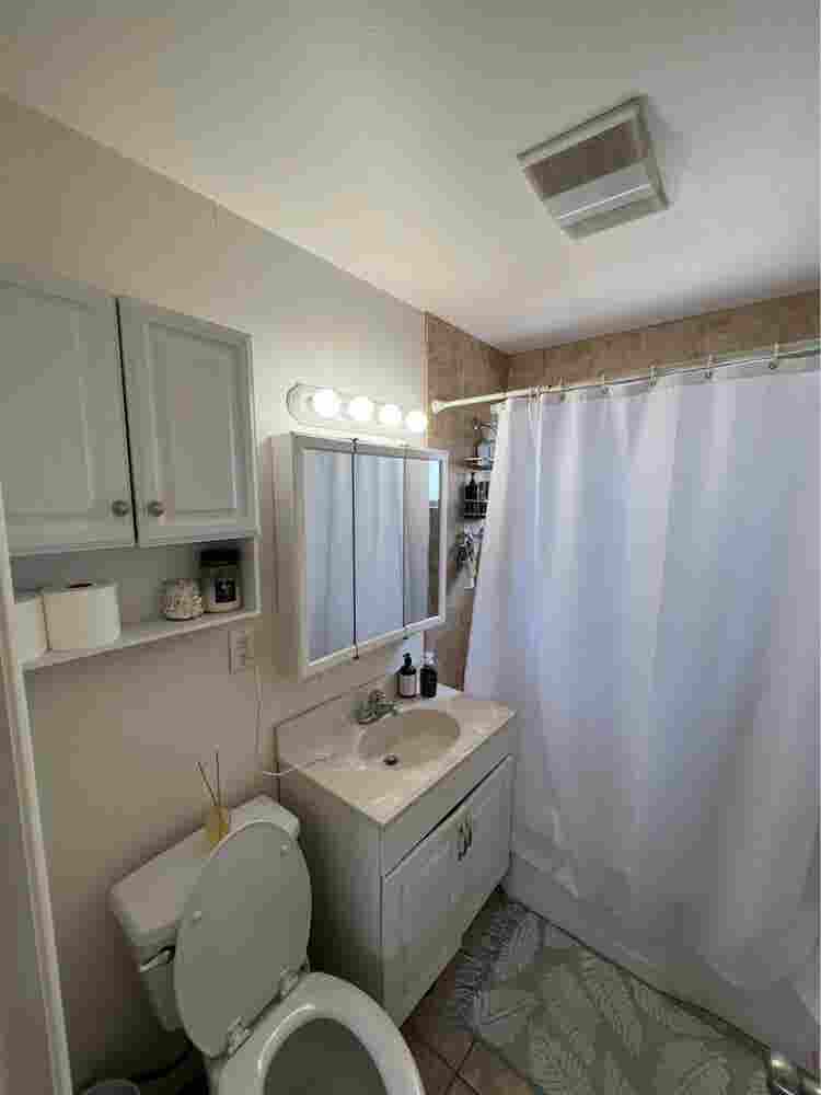PB Room for Rent!