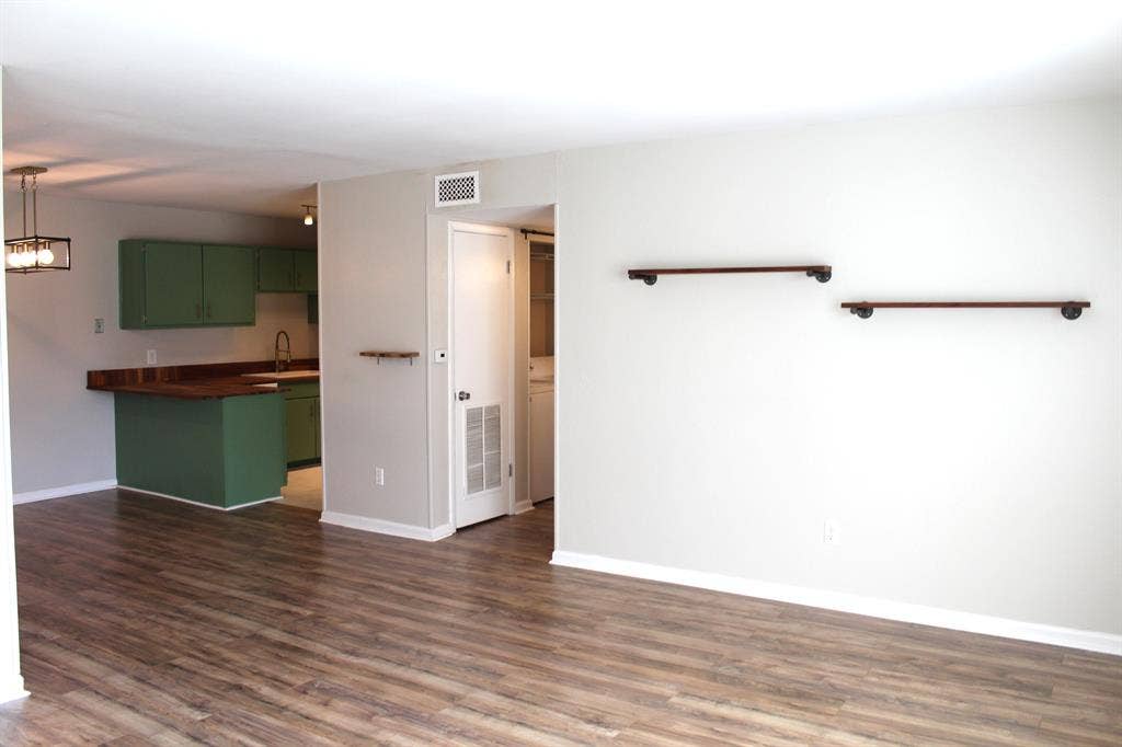 Master suite for rent