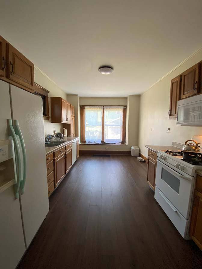 Room for Rent in Shared House
