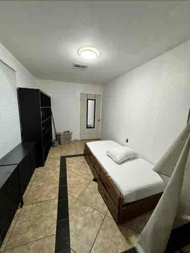 FURNISHED BEDROOM READY ASAP MESA