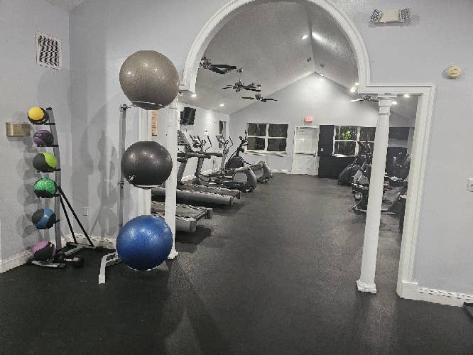 Spacious private room in Doral