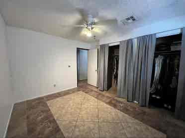 ROOM FOR RENT ASAP MESA