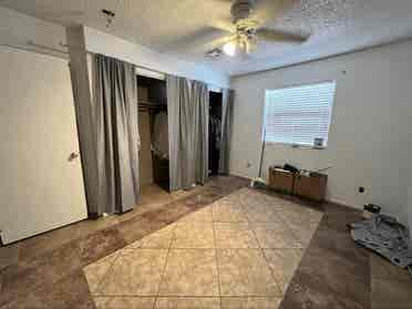 ROOM FOR RENT ASAP MESA