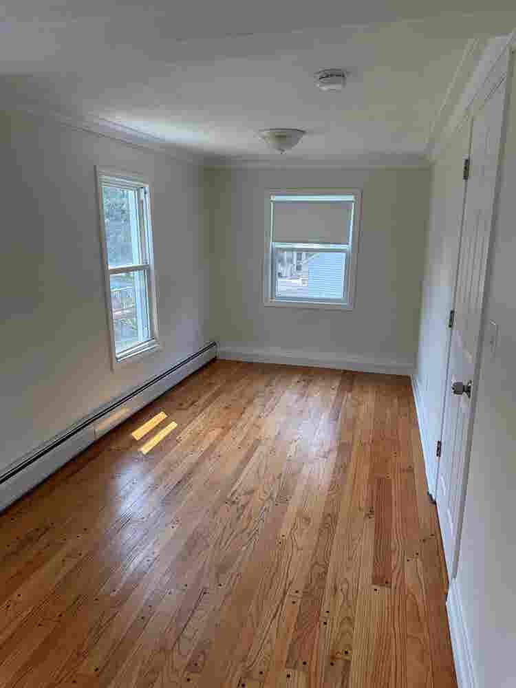 Single Roommate Wanted, Easthampton