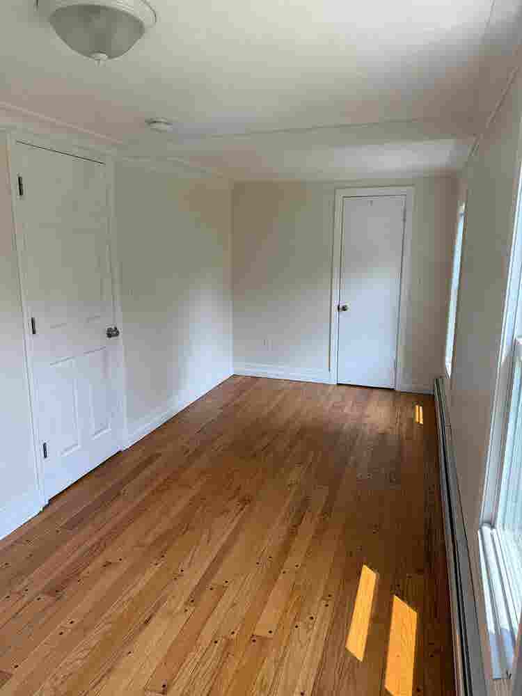 Single Roommate Wanted, Easthampton