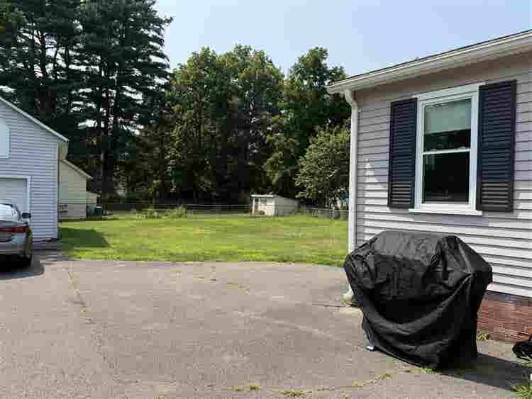 Single Roommate Wanted, Easthampton
