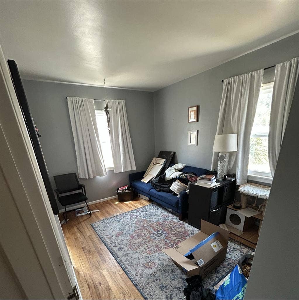 Bedroom & private bathroom in 3 bed