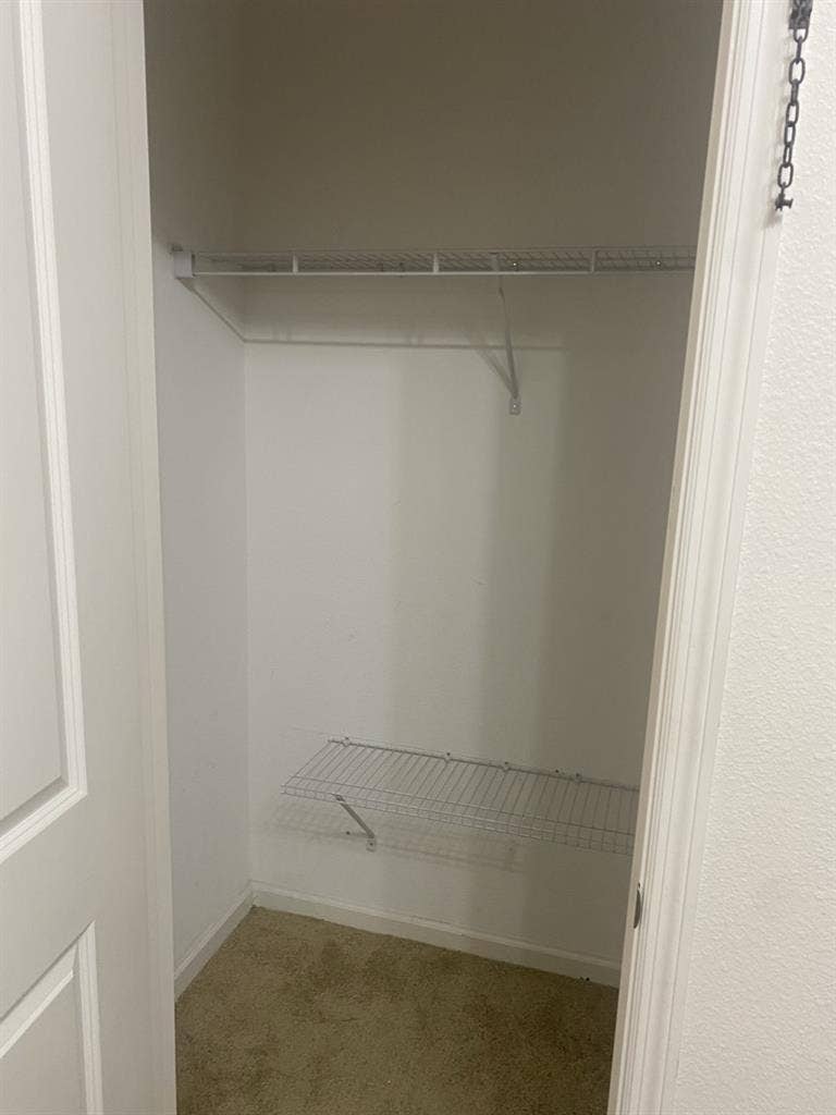 A room for rent with shared bathrom