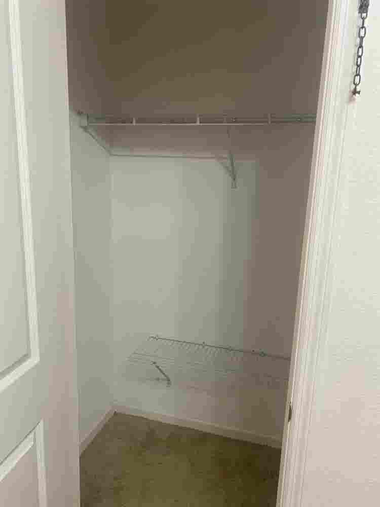 A room for rent with shared bathrom