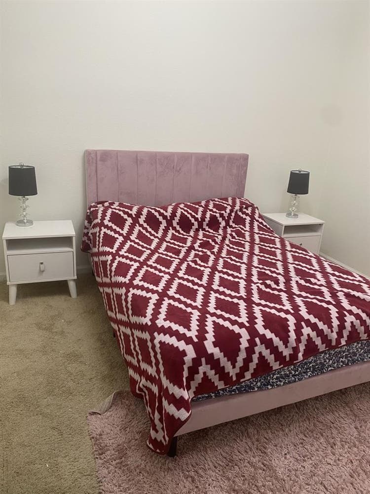 A room for rent with shared bathrom