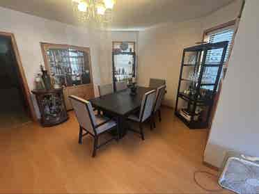 looking for a roommate for sept