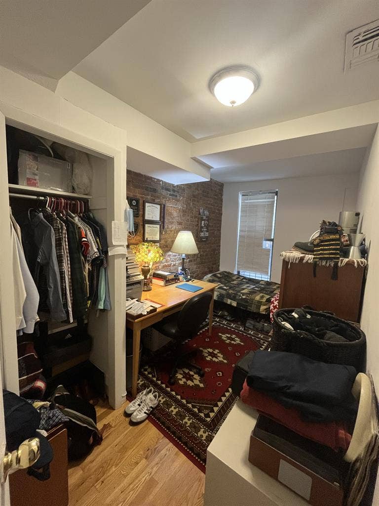 Room in beautiful UES Apartment