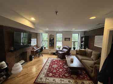 Room in beautiful UES Apartment