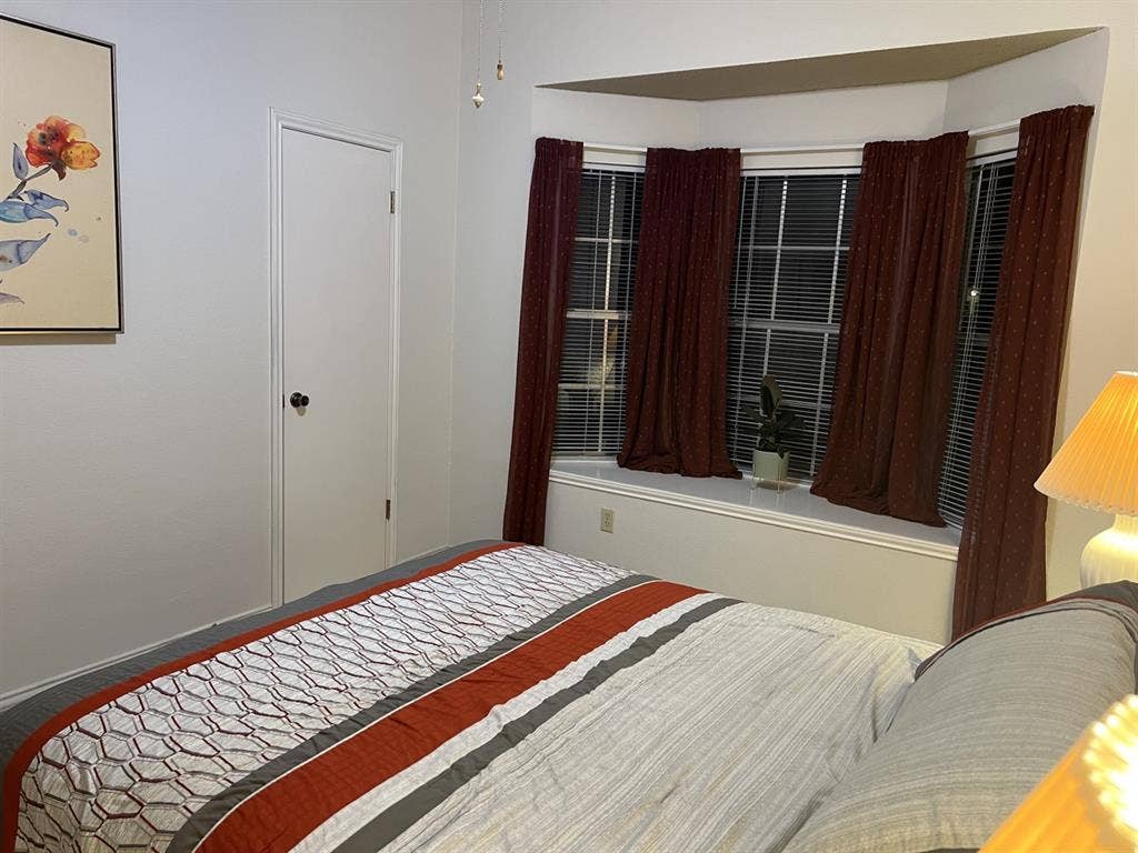 Peaceful and Specious Room
