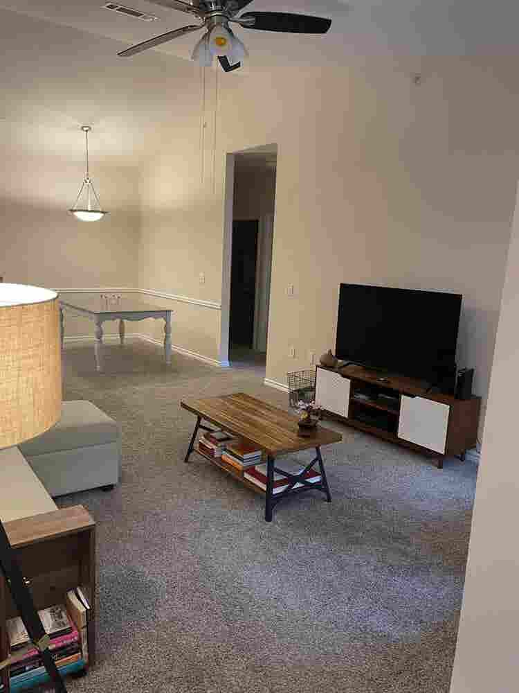 Room for Rent in North Austin!