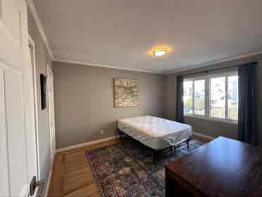 Large room peaceful house OtrSunset